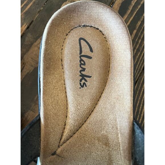 Clarks Leather Slip On Sandals Women 9 Summer Spring Comfort Travel Cruise Trip - Picture 3 of 5